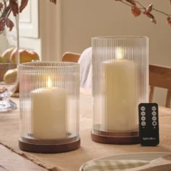 2er Set TruGlow® LED-Windlichter aus geriffeltem Glas mit Fernbedienung