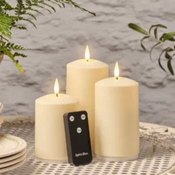 3er Set TruGlow® wiederaufladbare Outdoorkerzen mit Fernbedienung