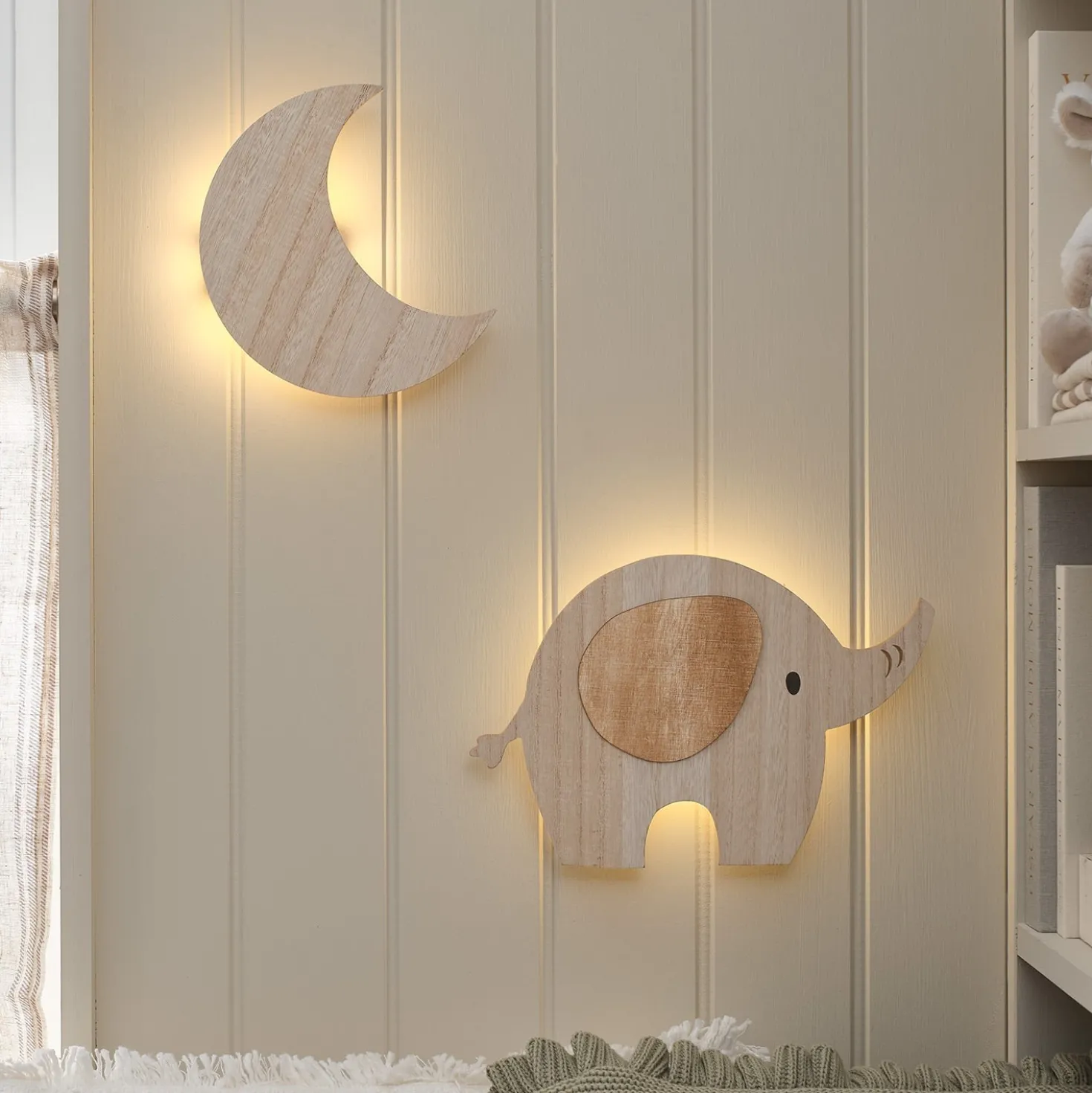 2er Set Wandlampen fürs Kinderzimmer Mond & Elefant