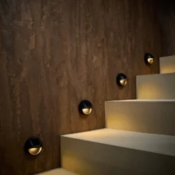 4er Set Warmweiße Mini Solarleuchten für Zaun, Beetkante & Treppe
