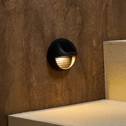 4er Set Warmweiße Mini Solarleuchten für Zaun, Beetkante & Treppe
