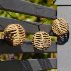 10er Solar Lichterkette Rattan Kugeln