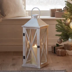 Folkestone große Holzlaterne weiß mit TruGlow® LED Kerze mit Fernbedienung