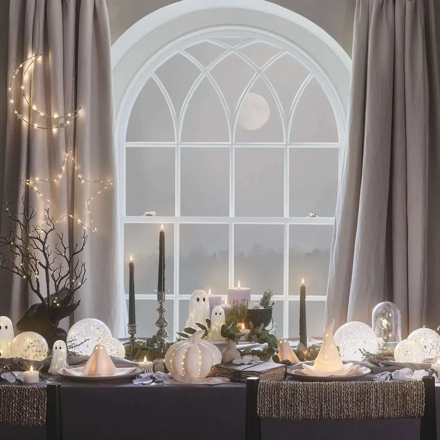 Gertie LED-Halloween-Geist aus Konfetti-Glas mit Timer - groß
