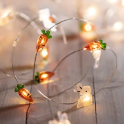 Glasglocke mit Oster Lichterkette