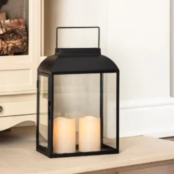 Große Devon Gartenlaterne mit 2 TruGlow® Outdoor Kerzen