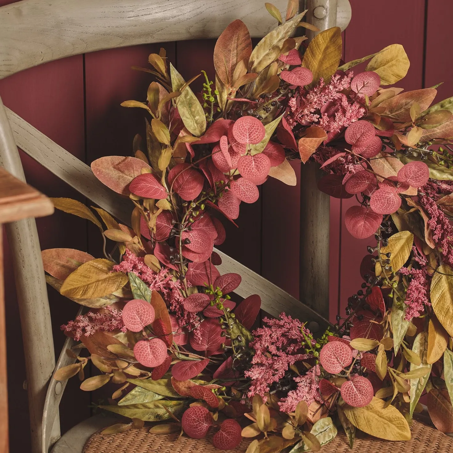 Herbstdeko-Set aus beleuchtetem Kranz & Girlande mit Laub