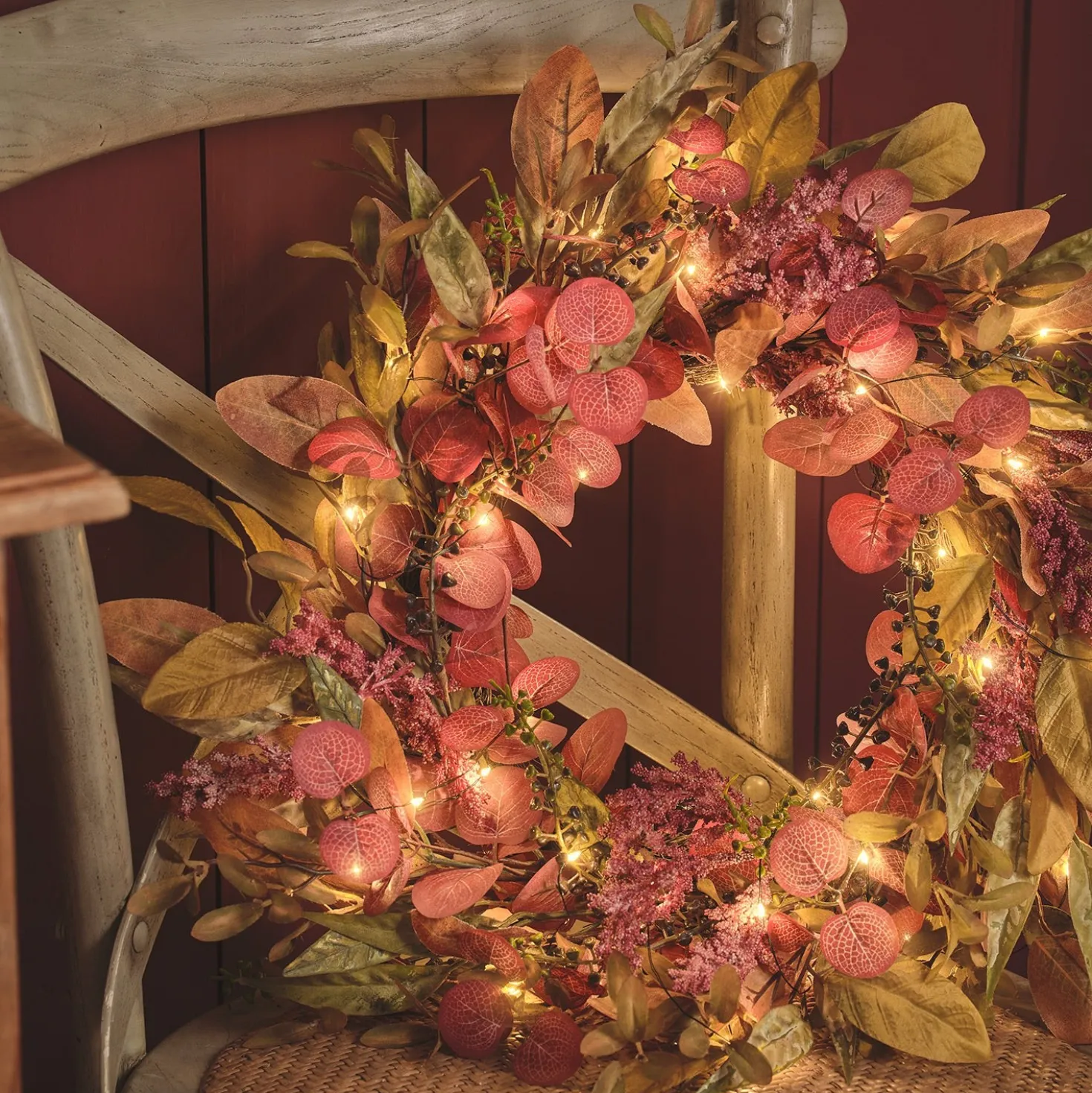 Herbstdeko-Set aus beleuchtetem Kranz & Girlande mit Laub