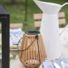 Hygge Solar-Laterne in Rattanoptik mit warmweißer LED