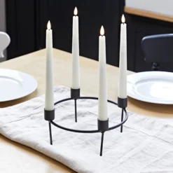Kerzenständer Tischdeko mit 4 TruGlow® LED Stabkerzen Echtwachs inkl. Fernbedienung