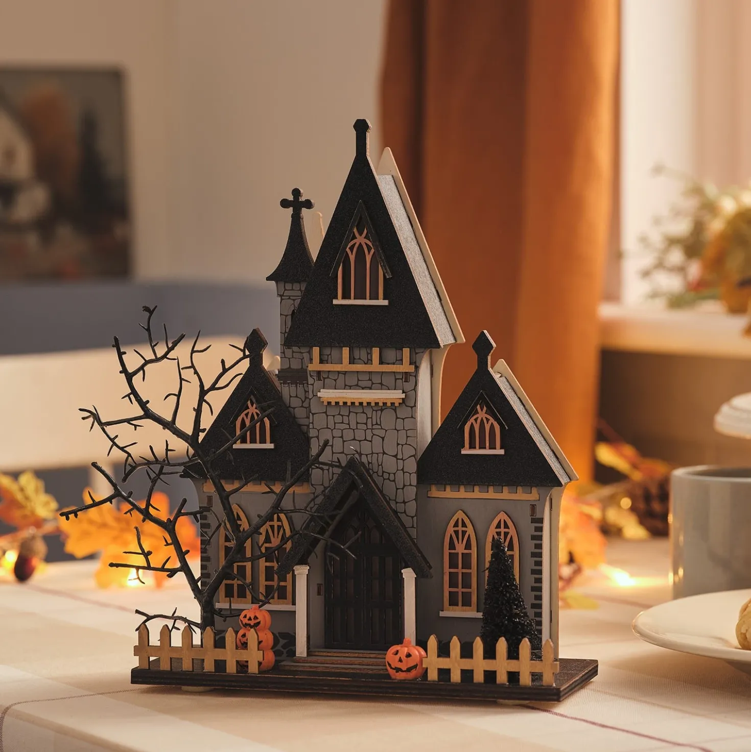 LED Halloween Haus aus Holz mit 6-Stunden-Timer