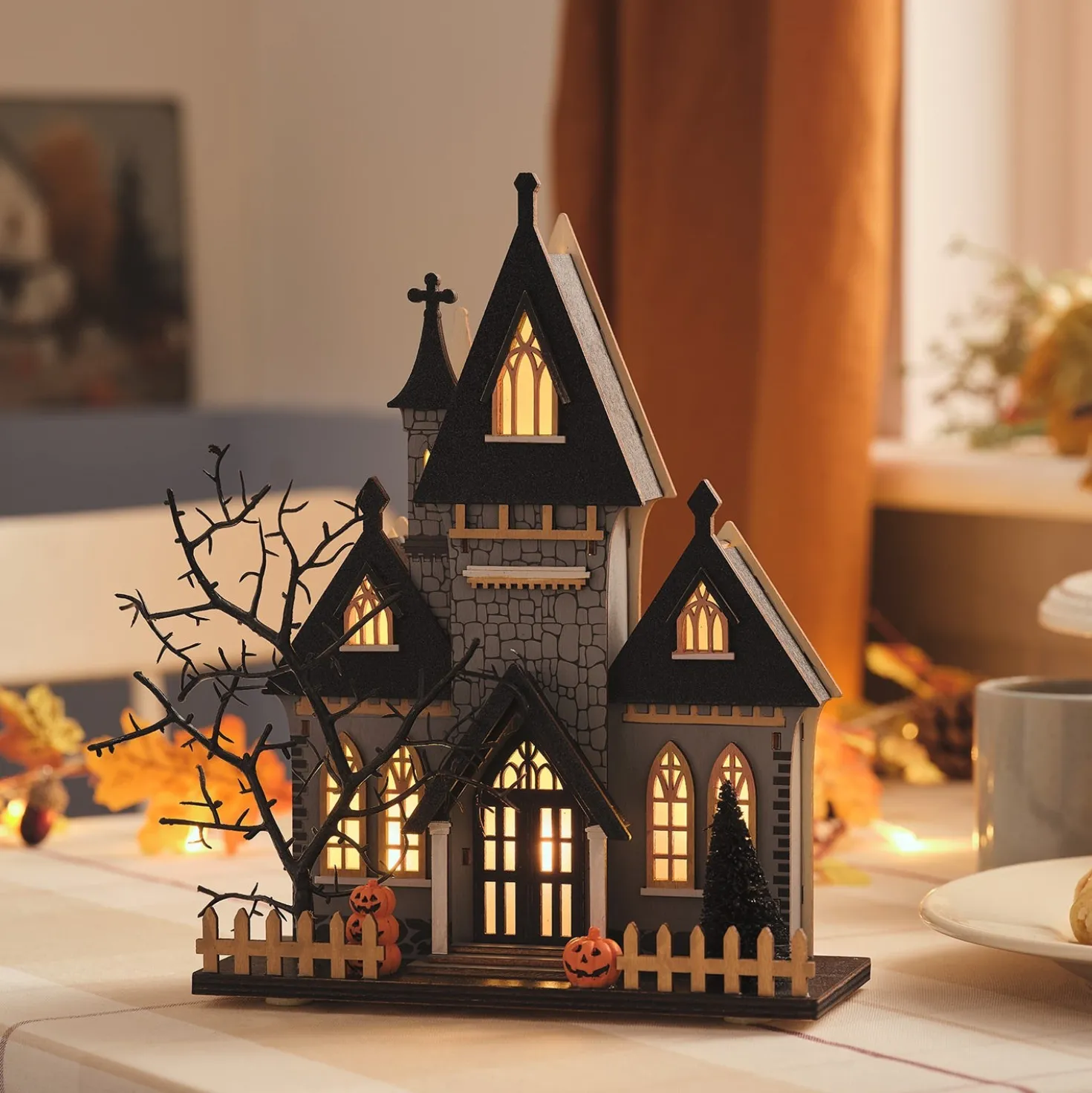 LED Halloween Haus aus Holz mit 6-Stunden-Timer