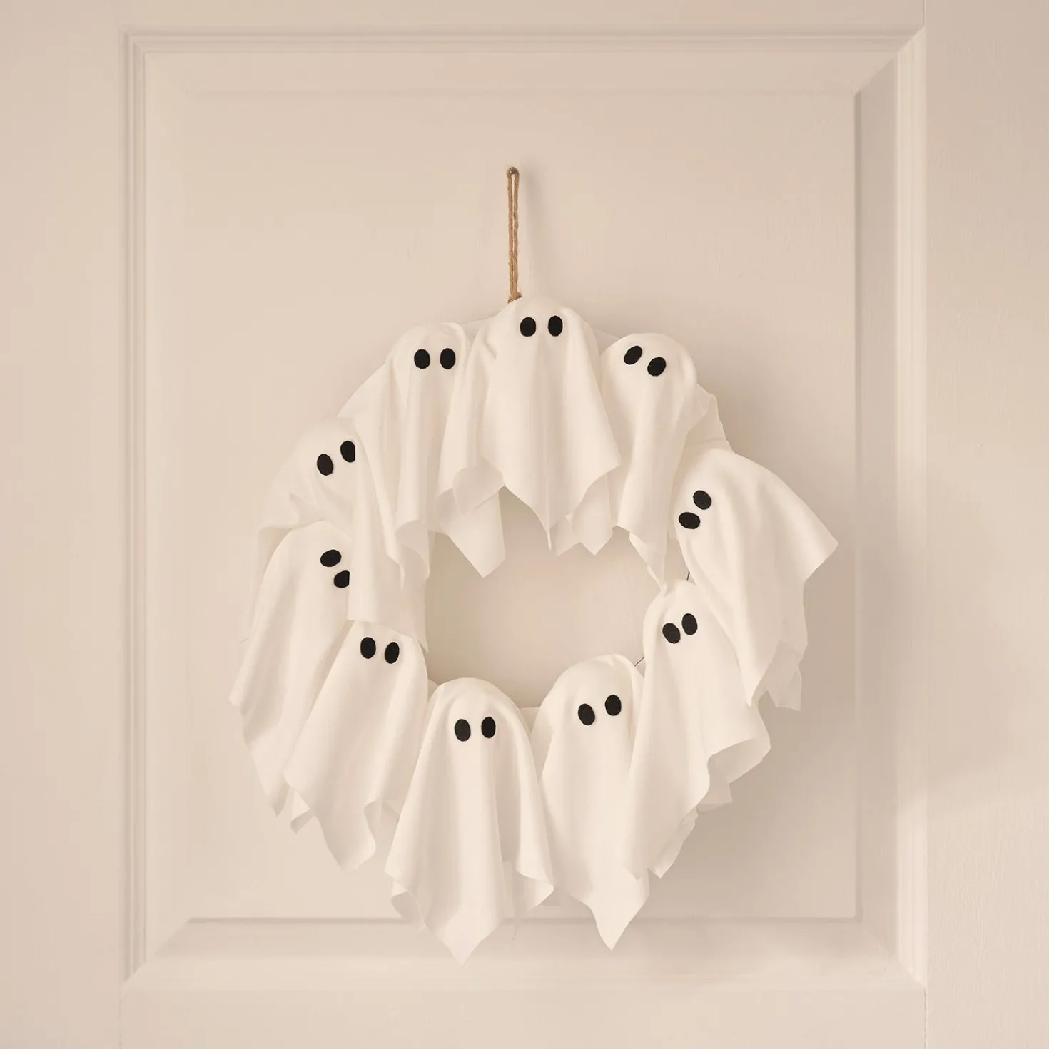 LED Halloween Türkranz 32 cm mit Geistern & 6h-Timer