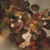 LED-Herbstkranz mit Timer, Beeren & warmweißen LEDs