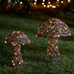 LED Pilz Deko aus Rattan