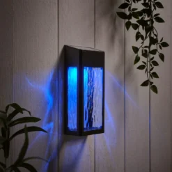 LED Solar Wandleuchte aus Glas schwarz