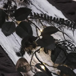 1,8m Halloweengirlande schwarzes Laub mit Beleuchtung