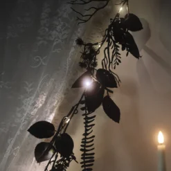 1,8m Halloweengirlande schwarzes Laub mit Beleuchtung