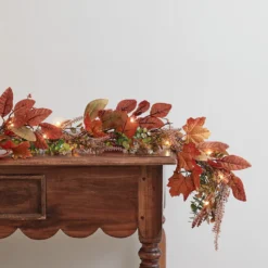2m Herbstgirlande mit bunten Ahornblättern und Micro Lichterkette