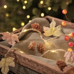 2 m LED-Herbstgirlande mit Blättern, Tannenzapfen & 20 Mikro-LEDs, Warmweiß