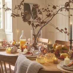 1,5 m LED-Herbstgirlande mit 20 warmweißen LEDs & Timer in Braun & Grün