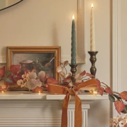 1,5 m LED-Herbstgirlande mit 20 warmweißen LEDs & Timer in Braun & Grün