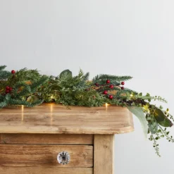 2m rote Beeren Weihnachtsgirlande mit Beleuchtung