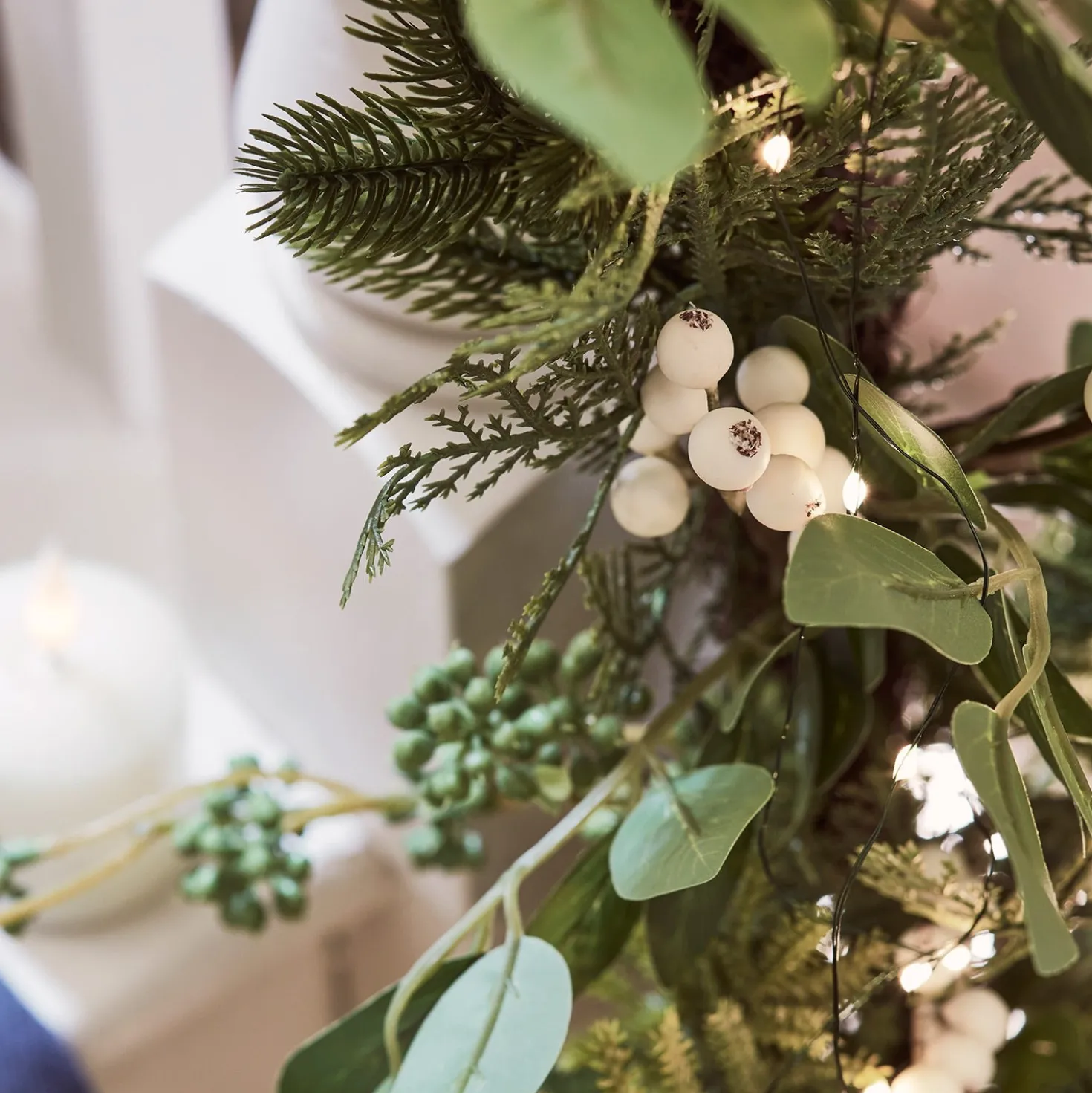2m weißen Beeren Weihnachtsgirlande mit Beleuchtung