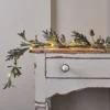 1,5m Weihnachtsgirlande Eicheln und weiße Beeren mit Micro Lichterkette