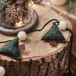 1,3m Weihnachtsgirlande Tannenbäume aus Filz