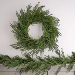 Premium Weihnachtskranz und Weihnachtsgirlande