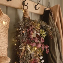 Set aus Kranz & Wandstrauß für Herbst und Winter mit integrierter Beleuchtung