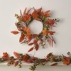 Set Herbstgirlande und Herbstkranz Ahornblätter