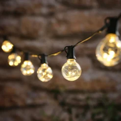 Solar-Lichterkette mit 10 transparenten warmweißen Mikro-LED-Lämpchen