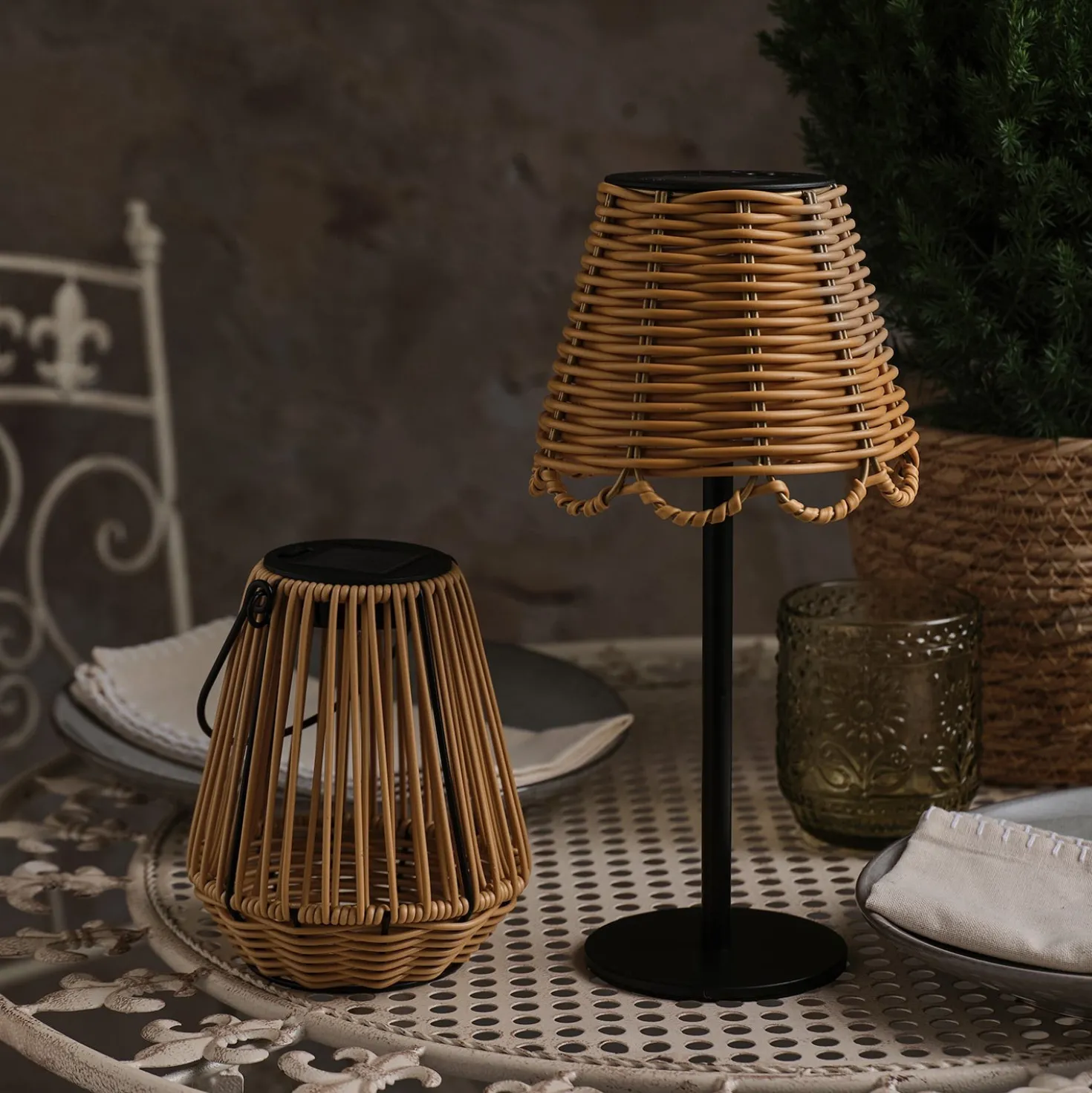 Solar Tischleuchten Set in Rattan-Optik mit Hygge Laterne & Kurv Tischlampe