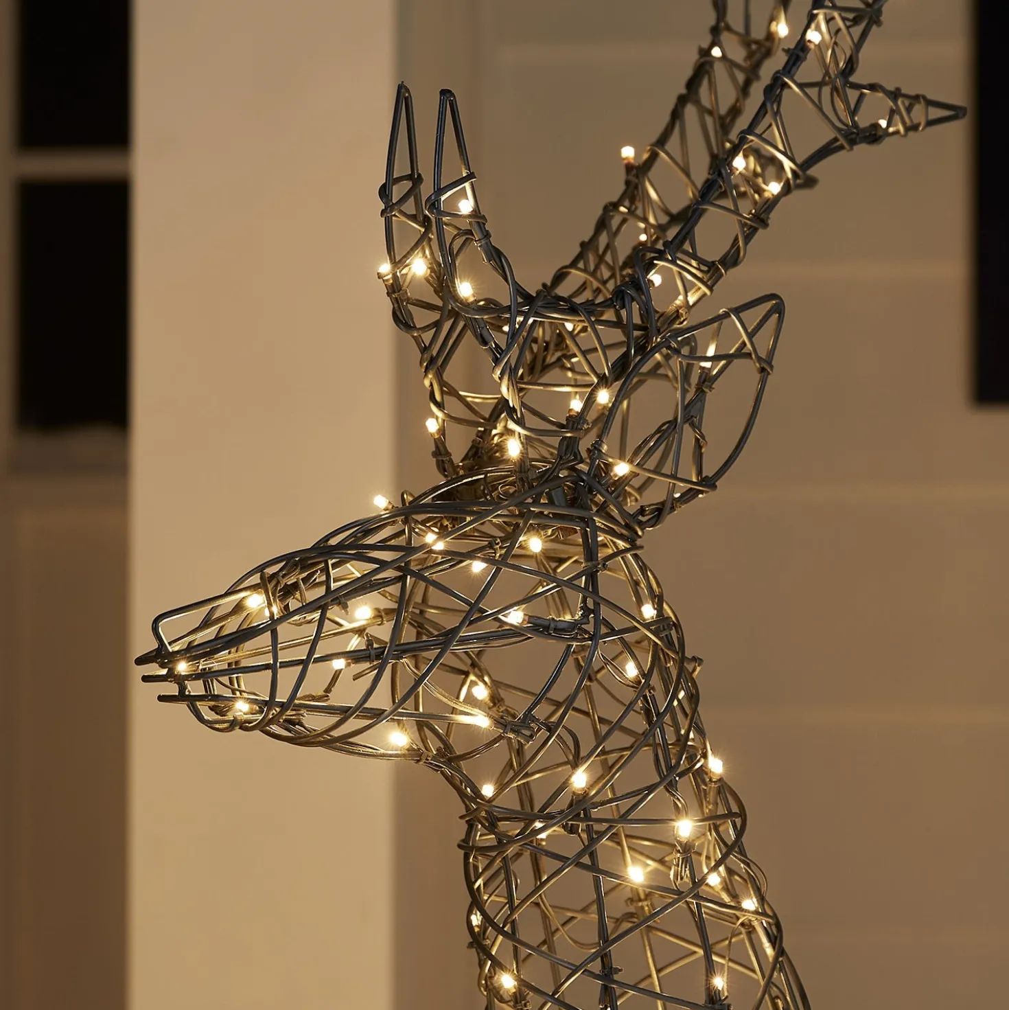 Springendes LED-Rentier Hirsch L Harlow