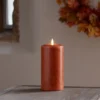 TruGlow® LED Kerze Echtwachs orange breit 20cm mit Fernbedienung