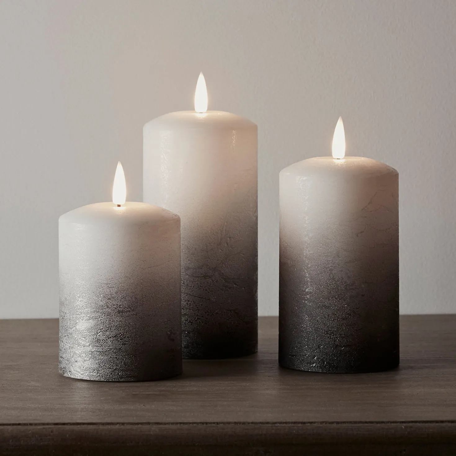 TruGlow® LED Kerzen Echtwachs Trio grau ombré mit Fernbedienung