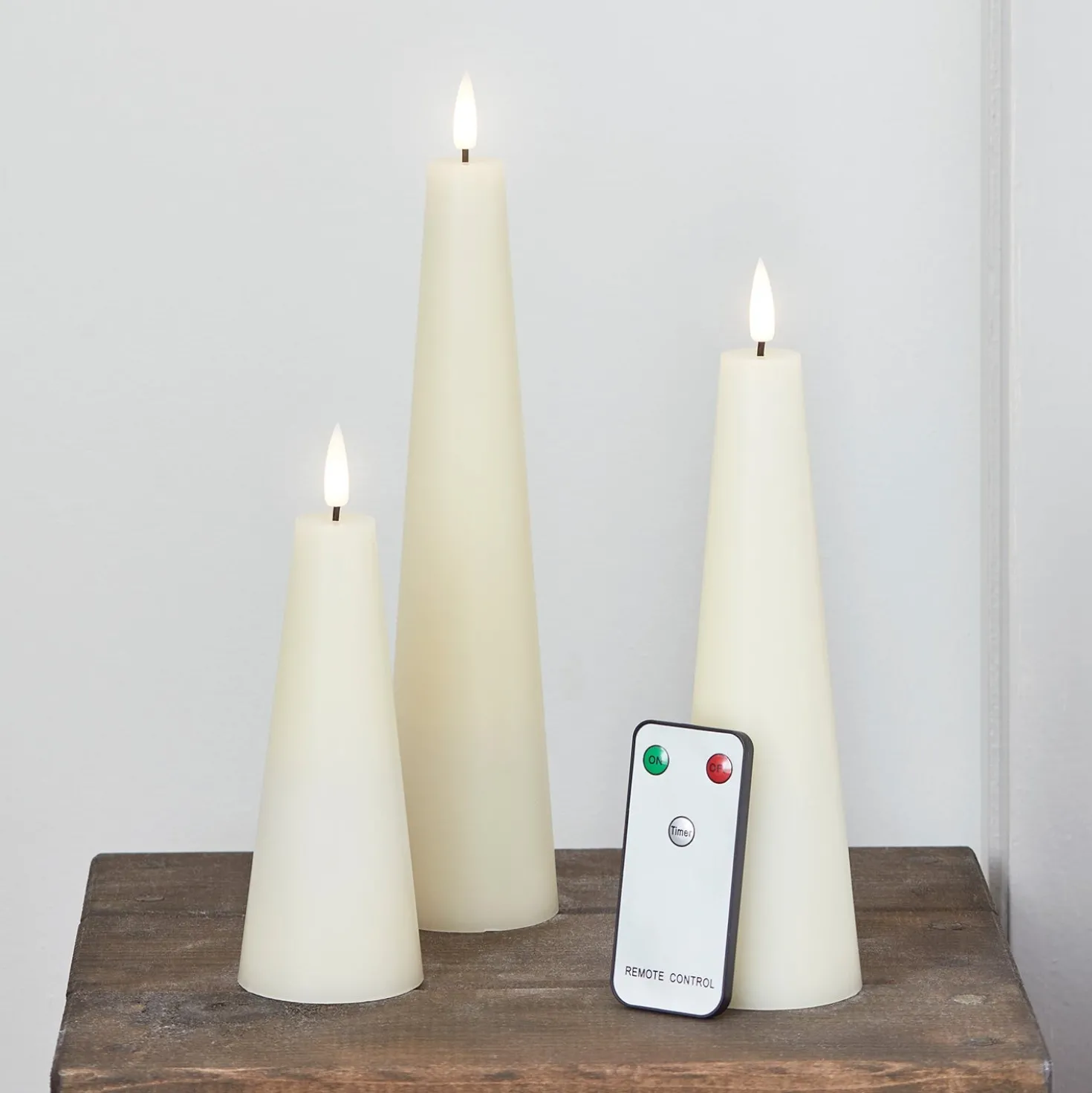TruGlow® LED Kerzen Trio Kegelform elfenbeinfarben mit Fernbedienung