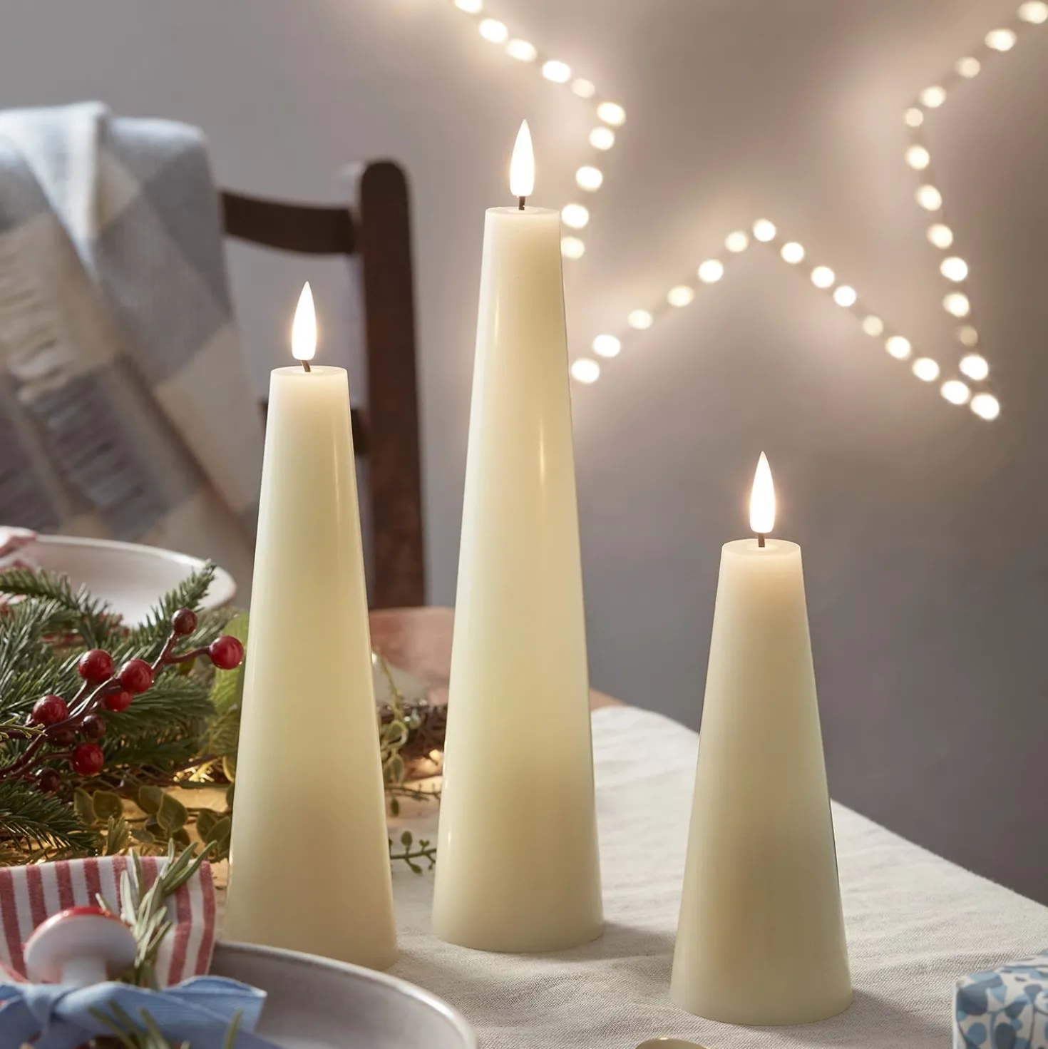 TruGlow® LED Kerzen Trio Kegelform elfenbeinfarben mit Fernbedienung