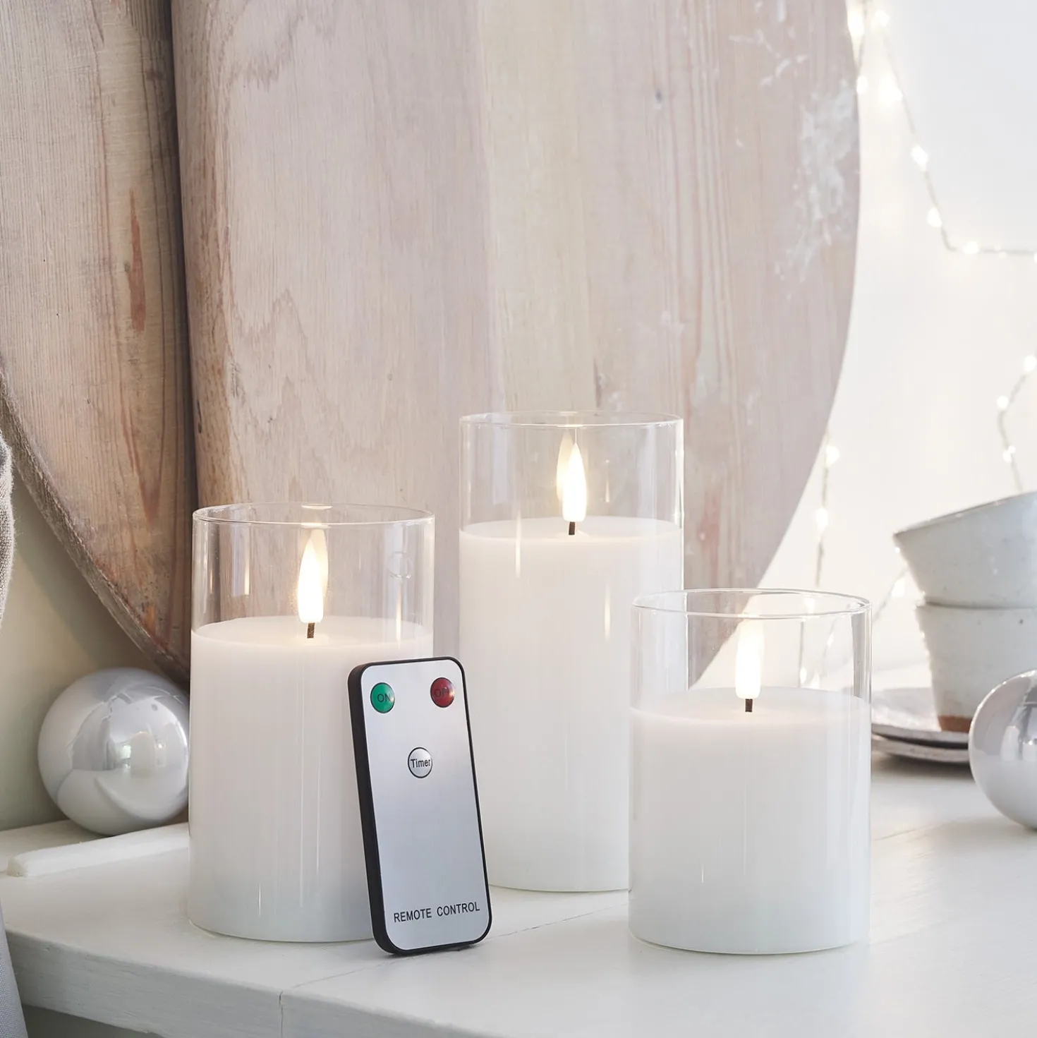 TruGlow® LED Kerzen Trio weiß in Gläsern mit Fernbedienung