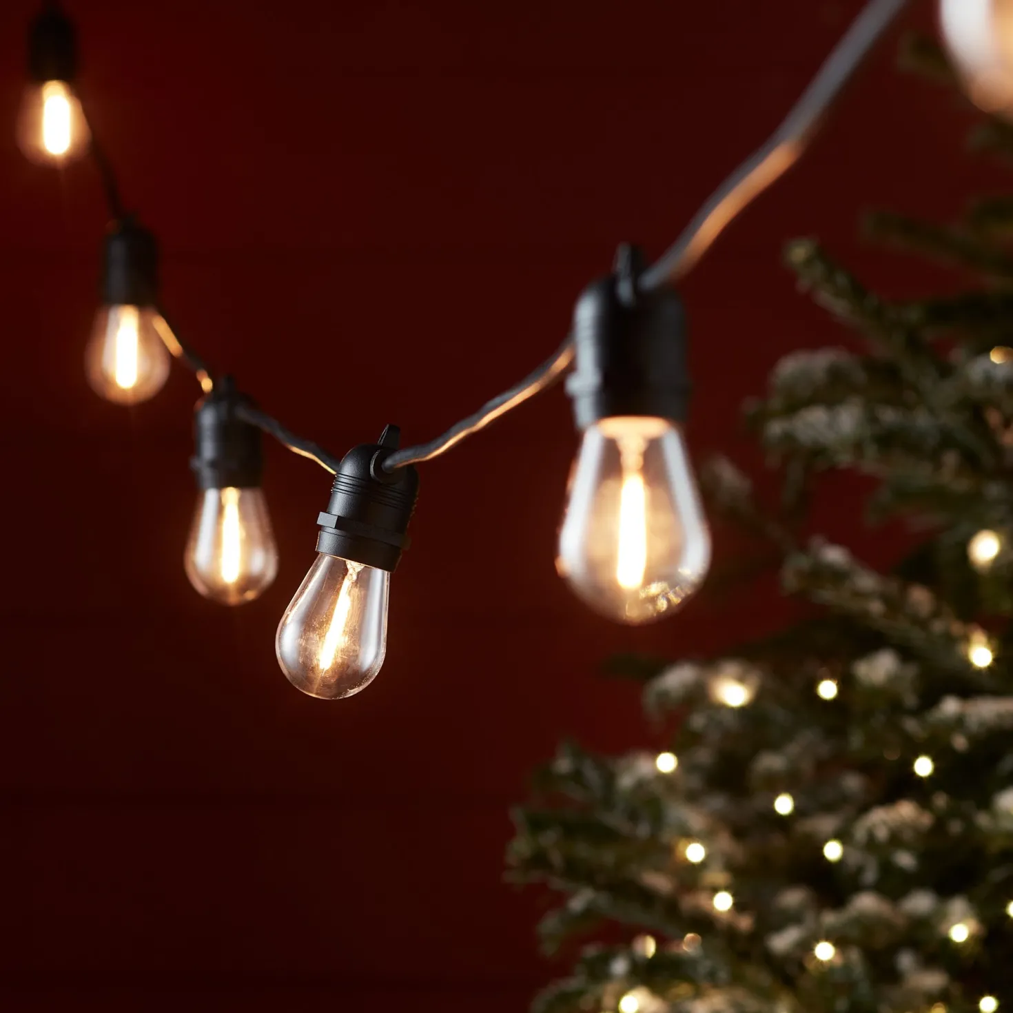 Ultimate Connect 100m 200er LED Lichterkette Glühbirnen warmweiß koppelbar schwarzes Kabel