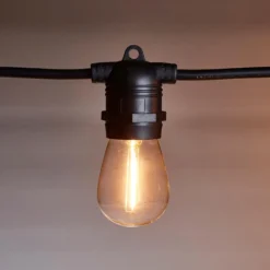 Ultimate Connect 30m 60er LED Lichterkette Glühbirnen warmweiß koppelbar schwarzes Kabel