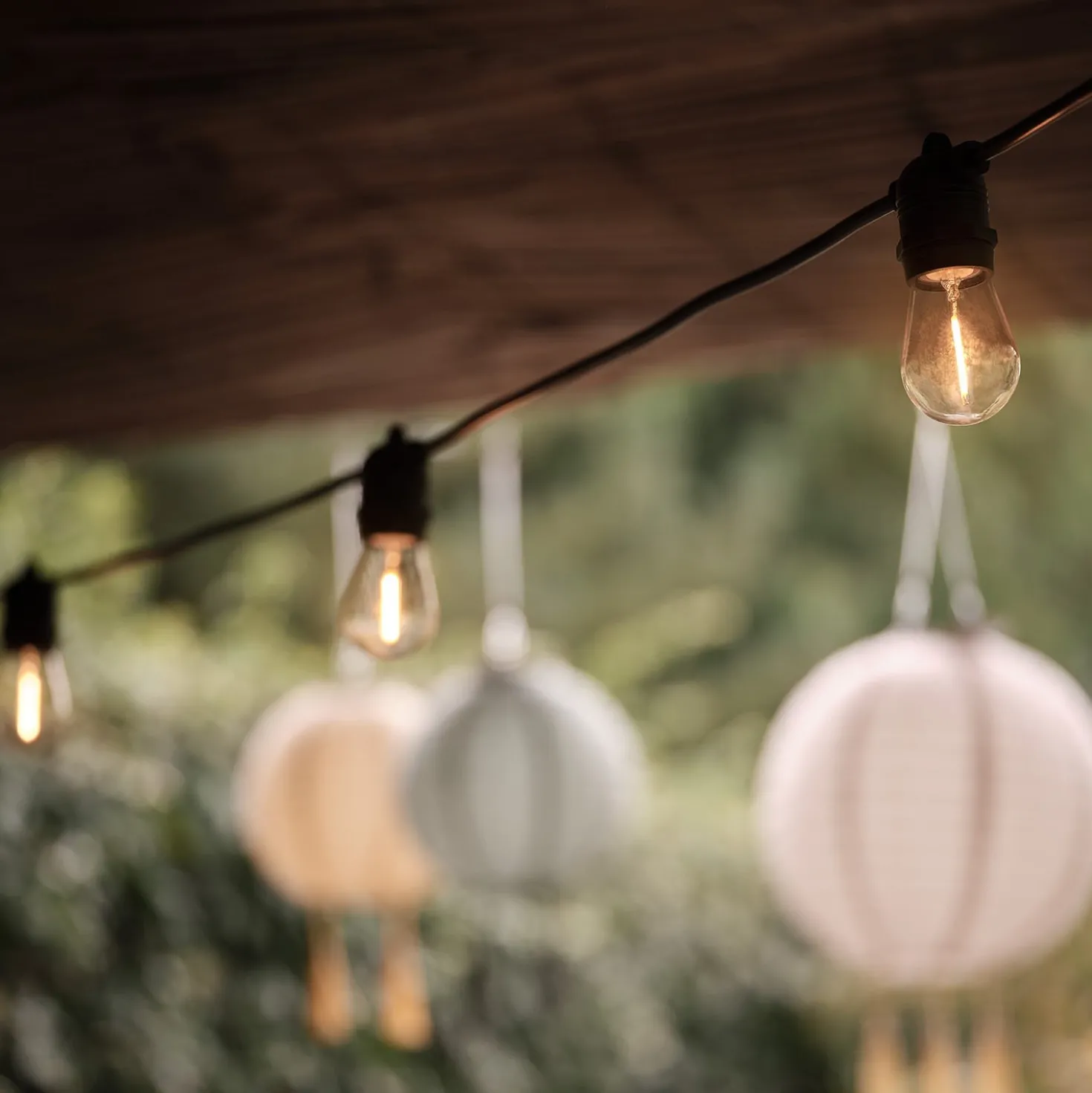 Ultimate Connect 5m 10er LED Lichterkette Glühbirnen warmweiß koppelbar schwarzes Kabel