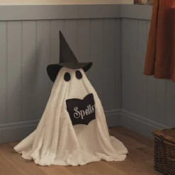 Wanda LED-Halloweenfigur Hexen-Geist für außen in Weiß