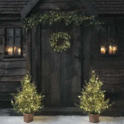 Weihnachtsdeko-Set Kranz, Girlande und Weihnachtsbäume Tannenzweige