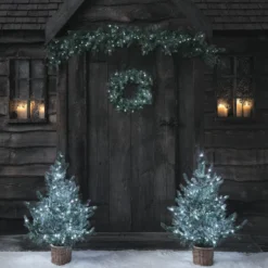 Weihnachtsdeko-Set Kranz, Girlande und Weihnachtsbäume Tannenzweige