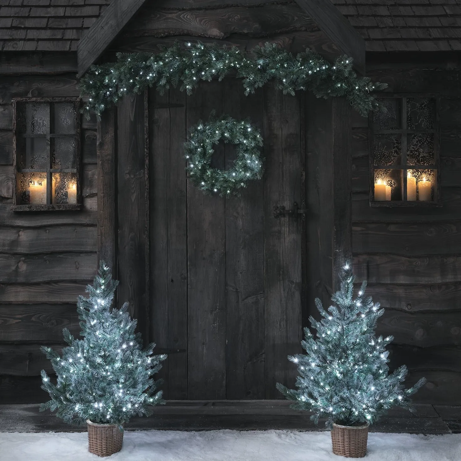 Weihnachtsdeko-Set Kranz, Girlande und Weihnachtsbäume Tannenzweige