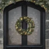 Weihnachtskranz und Weihnachtsgirlande Tannenzweige mit Beleuchtung